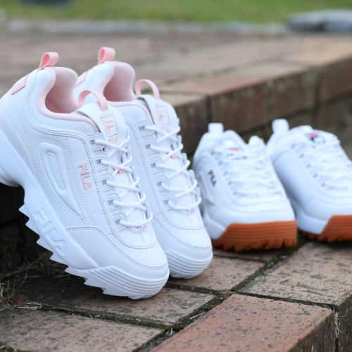 フィラは、KICKS LAB. と FILA 直営店のみの限定販売となる DISRUPTOR 2 を発売
