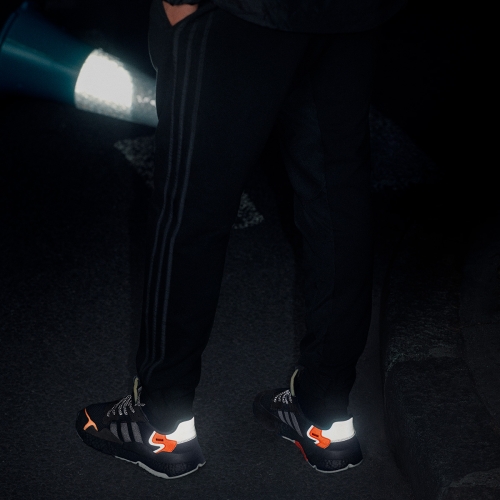 アディダスから、NITE JOGGER BOOST(ナイトジョガーブースト)を2019年1月12日より発売