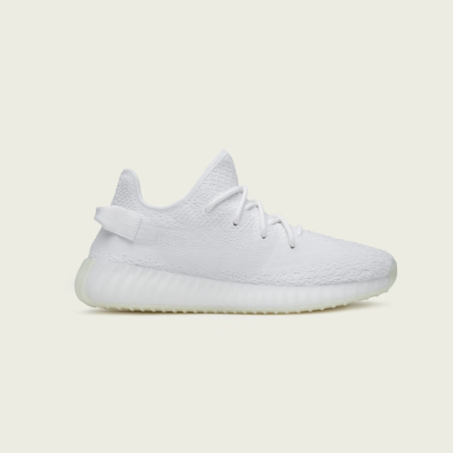 アディダスとカニエ・ウエストのコラボレーション YEEZY BOOST 350 V2 TRIPLE WHITE が 2019年1月26日に再販売決定
