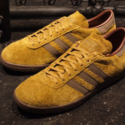 adidas ADITOBACCO “adi’s ARCHIVE” 日本国内2店舗限定