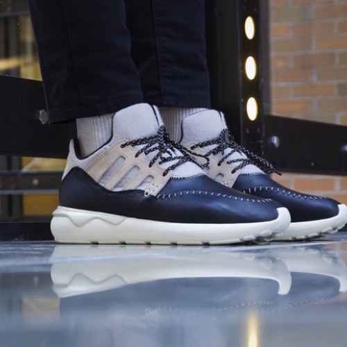 アディダス コンソーシアムよりカナダのセレクトショップ OTH とのコラボレーションアイテム、 Tubular Moc Runnerを発売