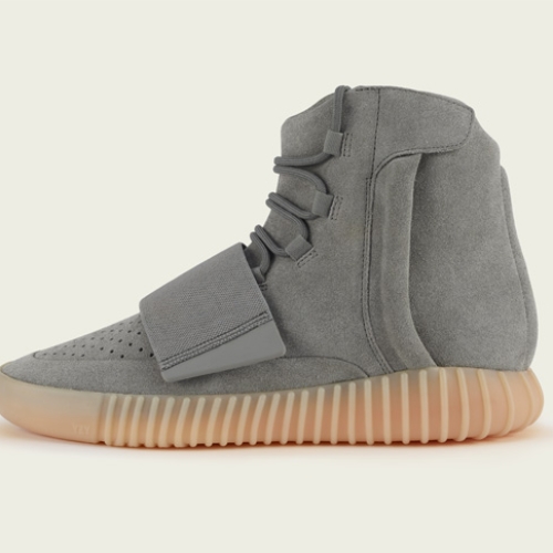 アディダス オリジナルスとカニエ・ウエストとのコラボレーション、ガムソールを採用したYEEZY BOOST 750が発売
