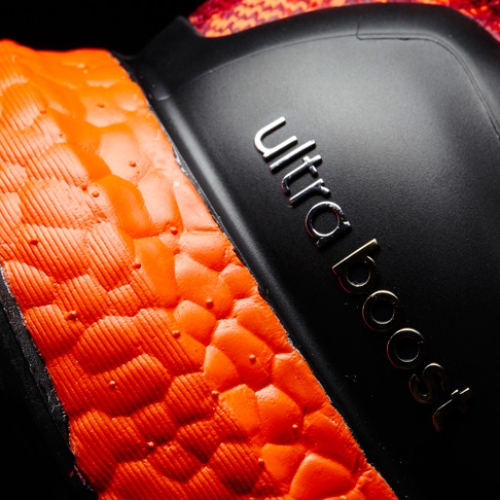 アディダスは、初のカラーBOOSTフォームを搭載した限定モデルUltraBOOST Uncaged Ltd CLを発売