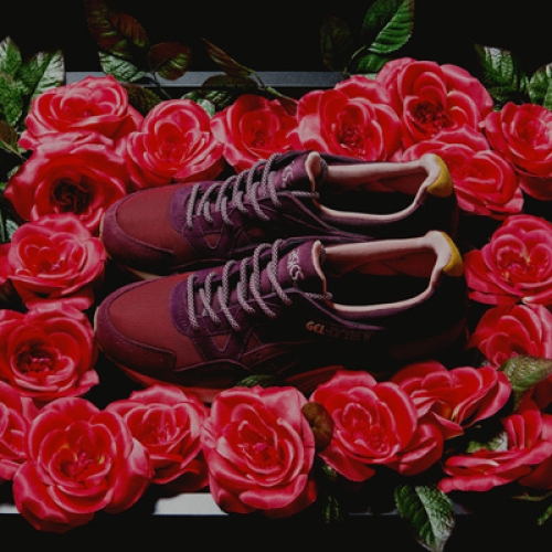 アシックスは、mita sneakersとのコラボレーションモデル asics GEL-LYTE V “Dried Rose” を発売