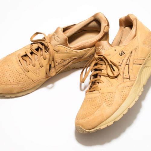 アシックスタイガーは、monkey timeとのコラボレーションモデルGEL-LYTE V “SAND LAYER”を発売