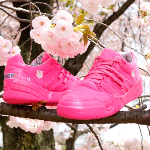 K-Swissは、atmosとのコラボレーションモデル Si-18 International “SAKURA”を発売