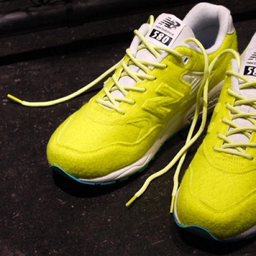 new balance MRT580 “The Battle of Surfaces” “mita sneakers” のWeb販売がスタート