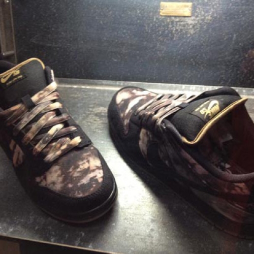 Pushead x Nike SB “Bleached” Dunk Low Fall 2012
