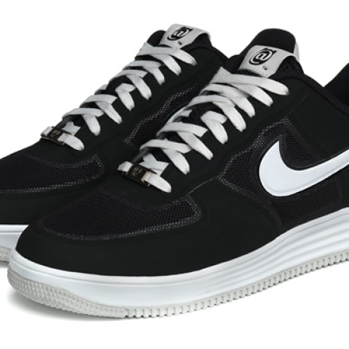 NIKE x BE@RBRICK COLLECTION