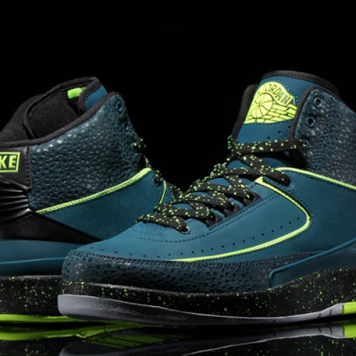 NIKE AIR JORDAN 2 RETRO NIGHT SHADE/VOLT ICE-BLACK-PURE PLATINUMが発売