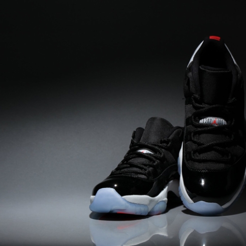 NIKE AIR JORDAN 11 RETRO LOWが発売