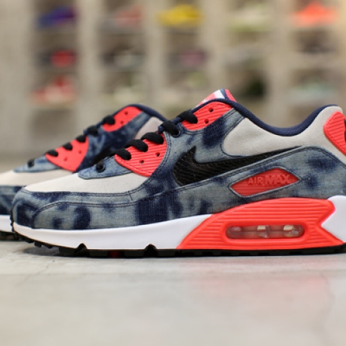 NIKE AIR MAX 90 Bleach Denim CollectionのWeb販売をスタート
