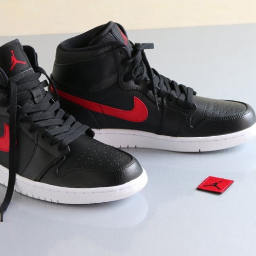 通称”RARE AIR”と呼ばれるNIKE AIR JORDAN 1 RETRO HIGH OGが発売