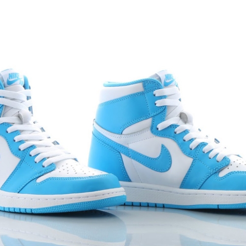 ナイキは、ジョーダンの母校をイメージしたAIR JORDAN 1 RETRO HIGH OG “POWDER BLUE”を発売