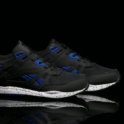 リーボックは、Tokyoをコンセプトにしたatmosエクスクルーシブモデル VENTILATOR CNを発売