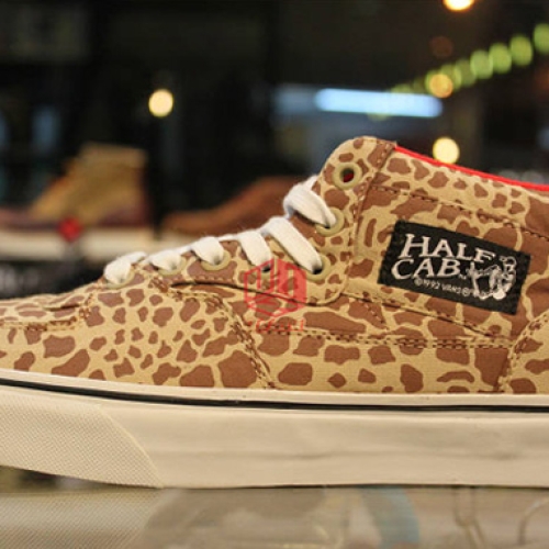 SUPREME x VANS HALF CAB “GIRAFFE” PACK