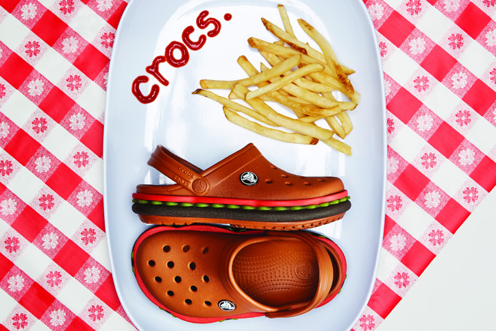 crocs crocband hamburger clogが限定発売開始 - Sneaker Resource