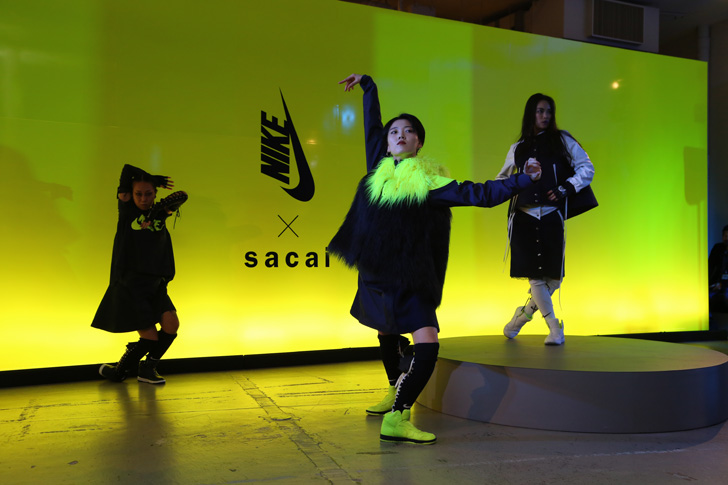 NikeLab x sacaiがスポーツウェアの定番に暖かく贅沢なひねりを