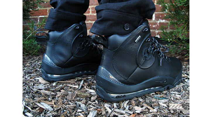 acg waterproof boots