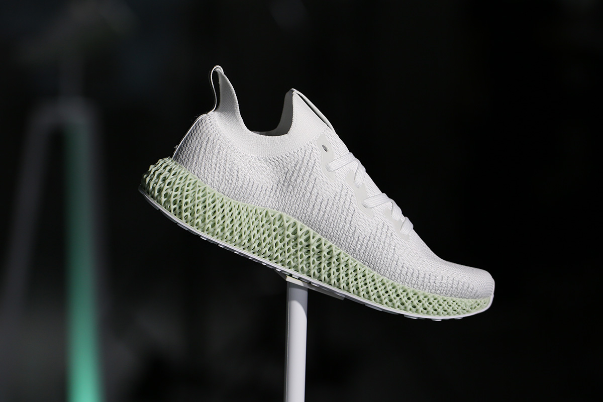 新品 本物 26.5cm adidas ALPHAEDGE 4D EF3453 CORE BLACK アルファエッジ フォーディー adidas alphaedge 4D FV4687 白 US 8.5 26.5