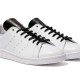 ホワイトとブラックの高級感溢れるモノトーンのadidas Stan SmithがESTNATIONにて先行発売