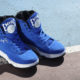 ユーイングは、atmosとのコラボレーションモデル EWING ATHLETICS x atmos 33 HI を発売